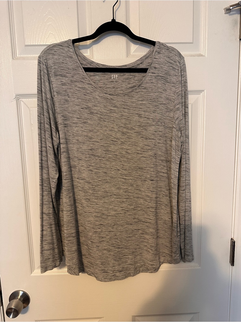 GAP Women's Long Sleeve Scoop Neck Top - Heather Gray